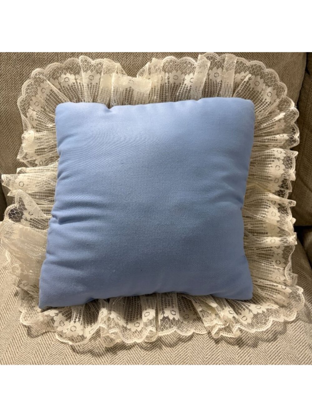 Vintage Handmade Blue Cotton Throw Pillow Wide Off White Lace Trim Ribbon Bow Ac - Picture 4 of 4